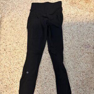 Lululemon Black Leggings – Size 4, High-Rise, Classic Fit